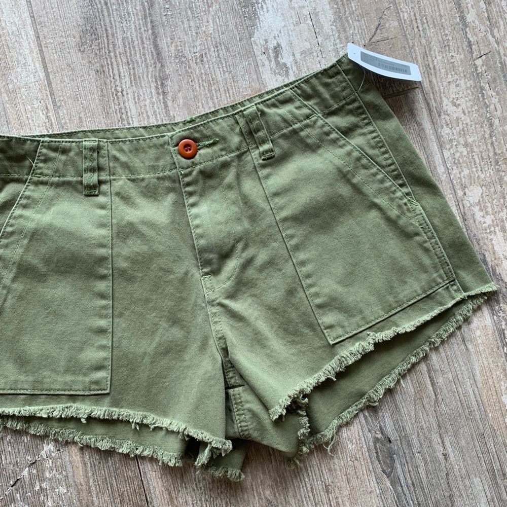 ๐ฅ๐ฅBILLABONG - WALK SHORTS๐ฅ๐ฅ - Picture 1 of 5